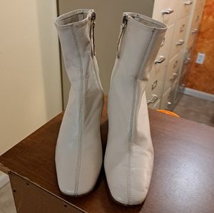 ✅️2 X $12 Zara zipper real leather booties 35